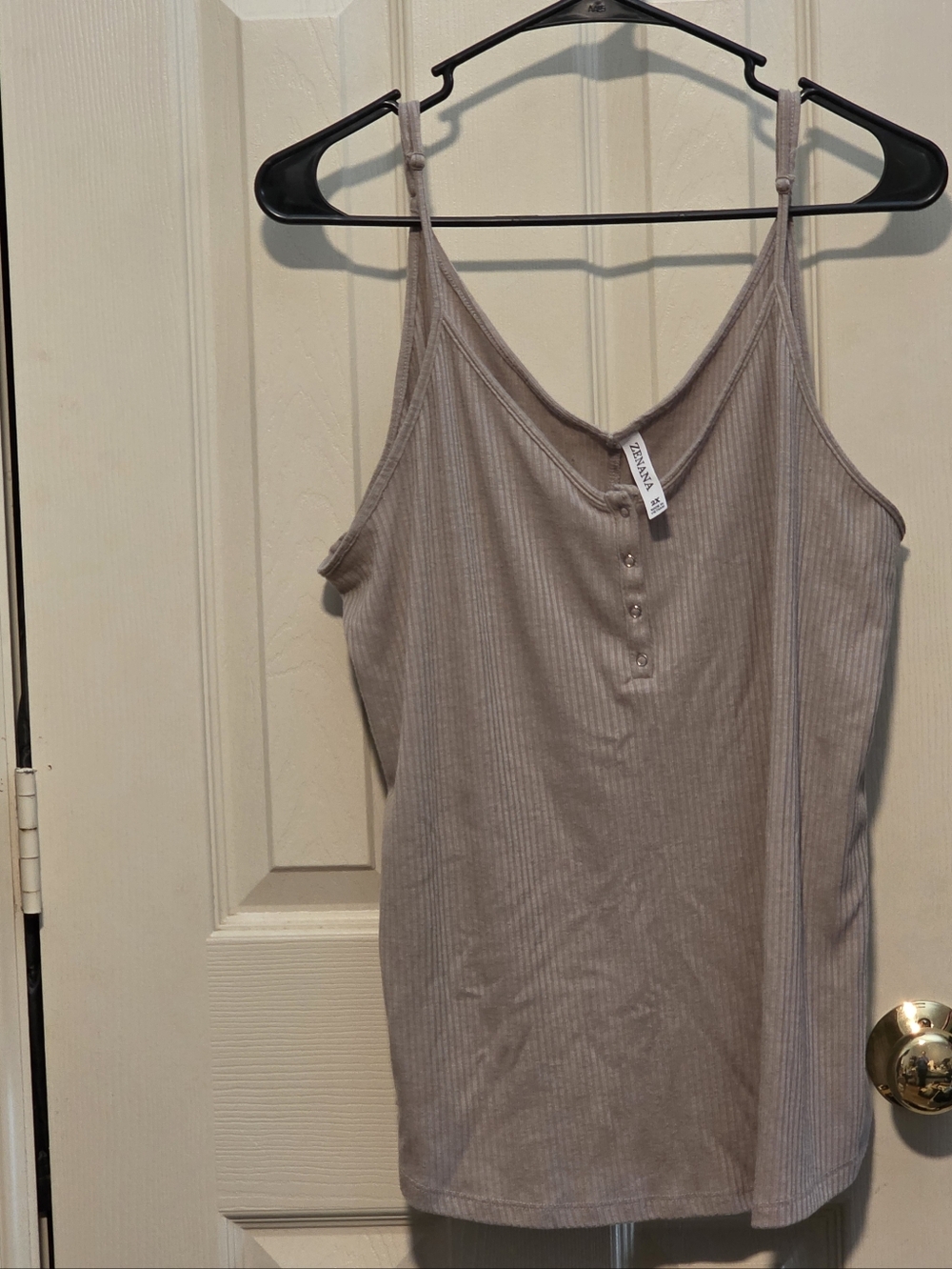 💥 $10 Or 💥 5 For $25 💥  Zenana Ribbed Scoop Cami - Taupe